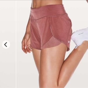 Lululemon Play off the Pleats Shorts